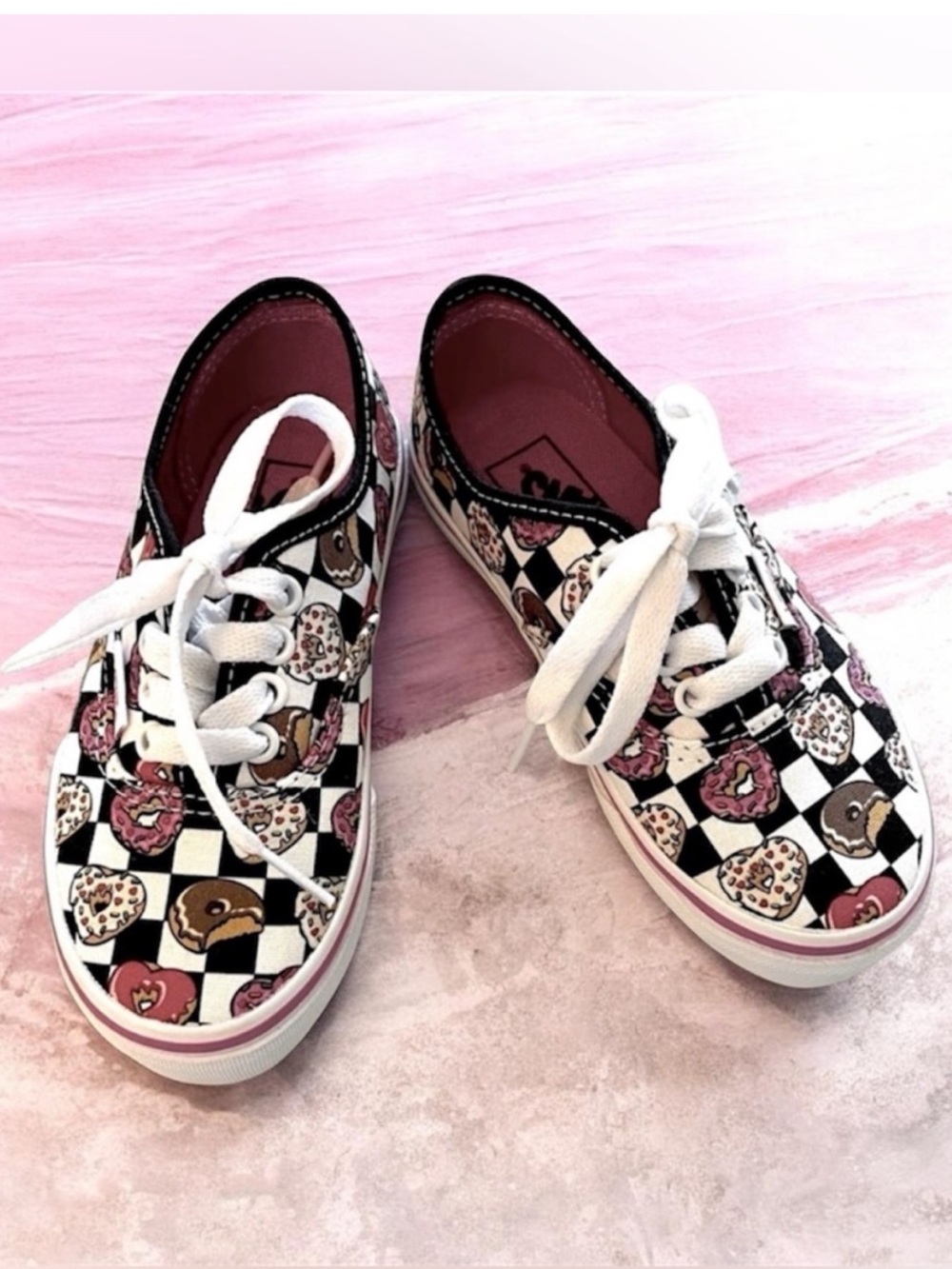 🩵2/$30 Vans Girl’s Donut Print Canvas Lace-Up Checkered Sneakers toddler size 11